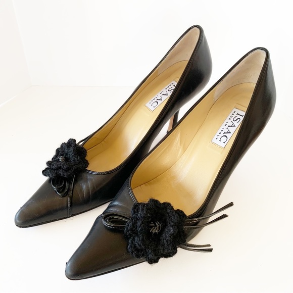 (4 for $20) ISAAC MIZRAHI Black Pumps Sz 8 - Picture 2 of 10